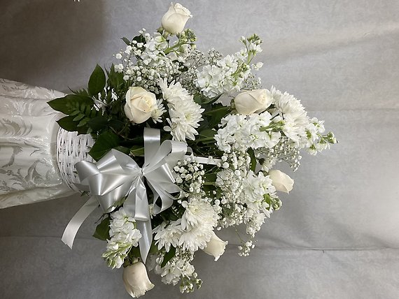 Pequa All White Sympathy Basket