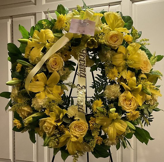 P yellow wreath