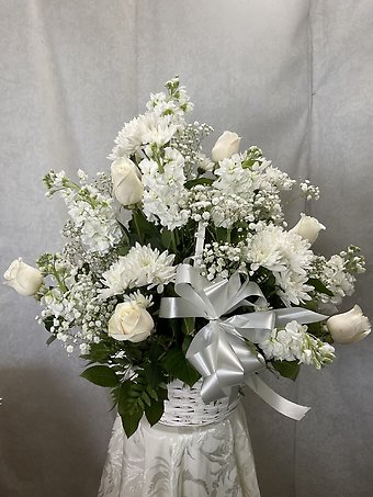 Pequa All White Sympathy Basket