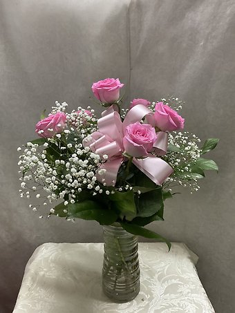 R6 pink rose vase