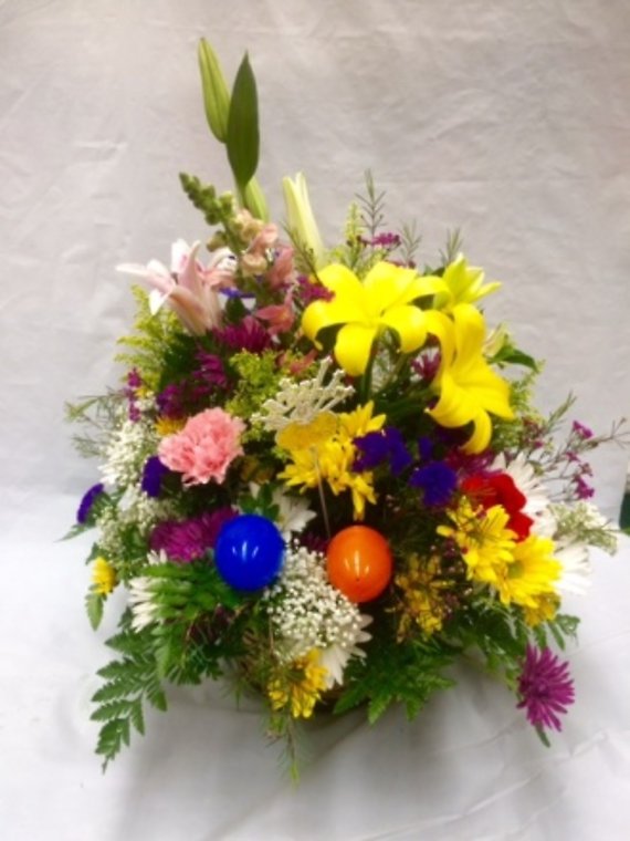 Pequa Easter basket arrangement
