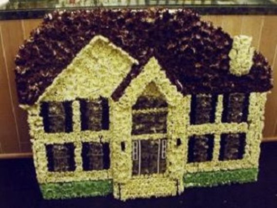 Pequa House Arrangement