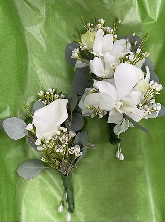 White Dendrobium corsage and Calla boutioneer combo