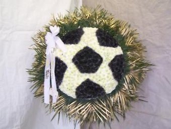 Pequa Soccer Ball Arrangement